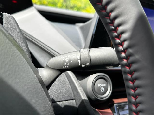 Photo of 2025 Wind Chill Pearl Toyota Prius Plug-In Hybrid