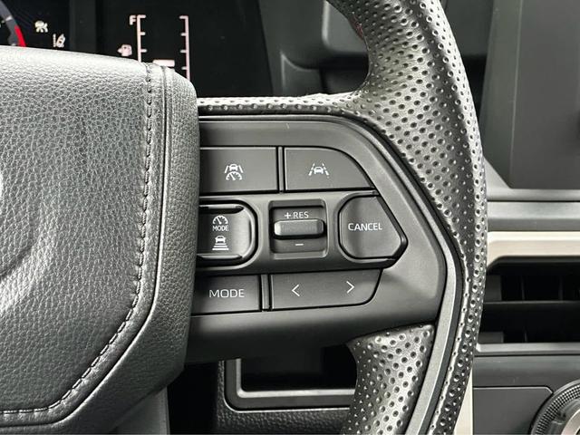 Photo of 2025 Ice Cap Toyota Tacoma