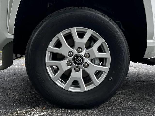 Photo of 2025 Ice Cap Toyota Tacoma