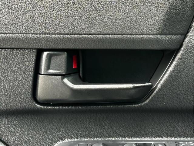 Photo of 2025 Ice Cap Toyota Tacoma