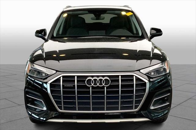 Photo of 2021 Mythos Black Metallic Audi Q5