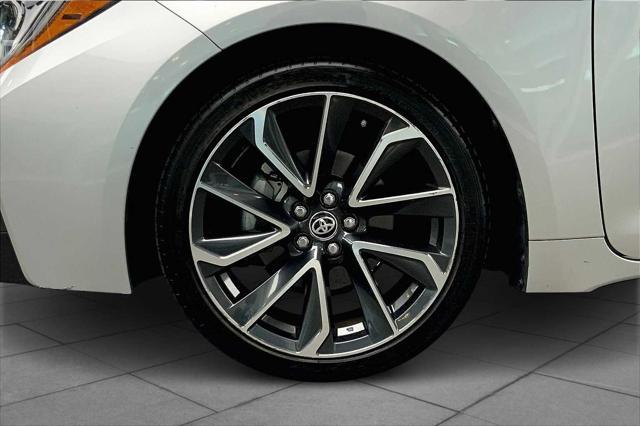 Photo of 2020 Classic Silver Metallic Toyota Corolla