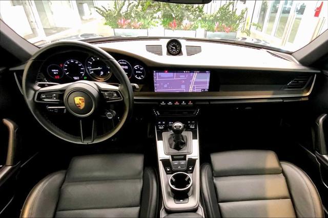 Photo of 2021 Gentian Blue Metallic Porsche 911