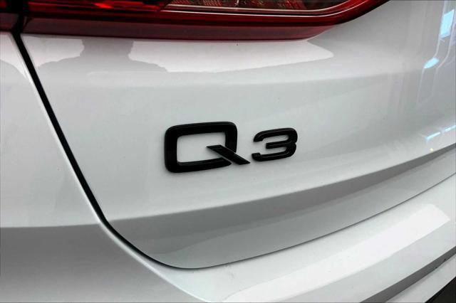 Photo of 2025 Glacier White Metallic Audi Q3