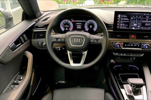 Photo of 2025 Daytona Gray Pearl Effect Audi A5 Sportback