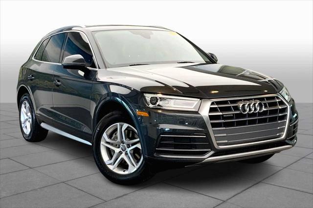 Photo of 2019 Manhattan Gray Metallic Audi Q5