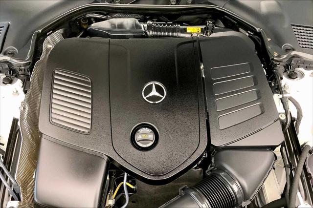 Photo of 2025 WHITE Mercedes-Benz C-Class