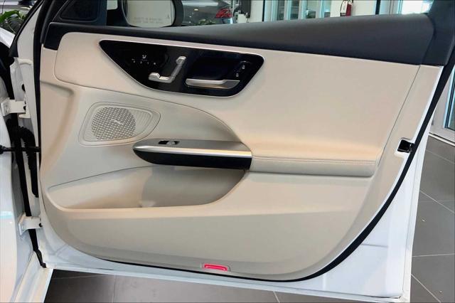 Photo of 2025 WHITE Mercedes-Benz C-Class