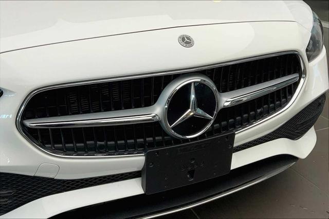 Photo of 2025 WHITE Mercedes-Benz C-Class