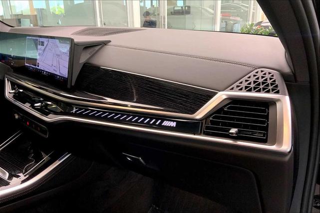 Photo of 2025 Black Sapphire Metallic BMW X5