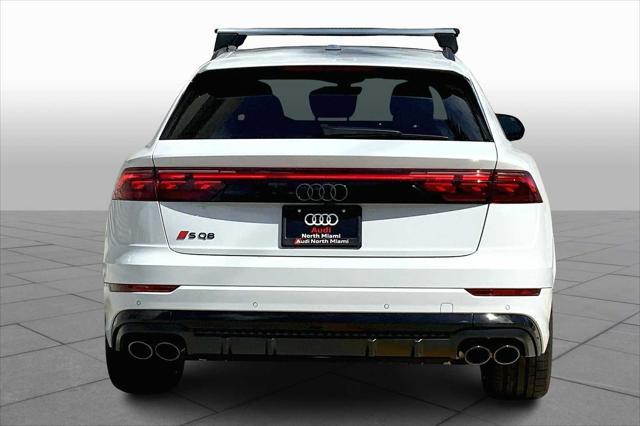 Photo of 2025 Glacier White m Audi SQ8