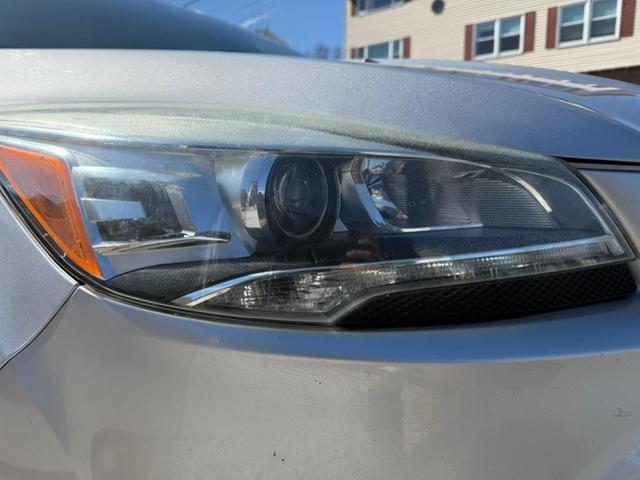 Photo of 2014 Ingot Silver Metallic Ford Escape