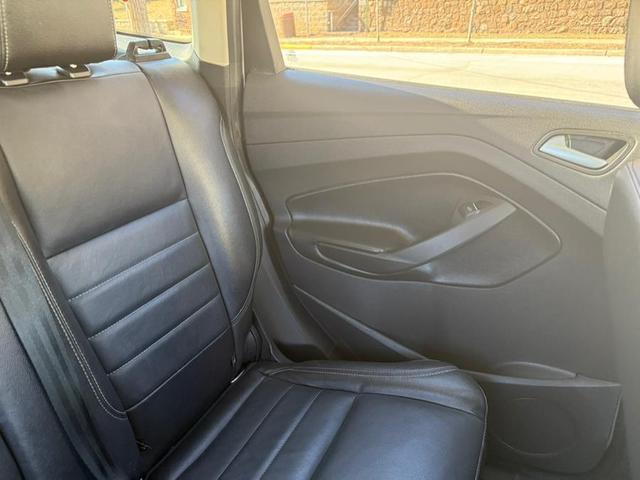 Photo of 2014 Ingot Silver Metallic Ford Escape