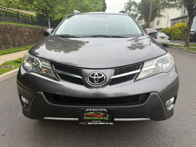 Photo of 2013 Magnetic Gray Metallic Toyota RAV4