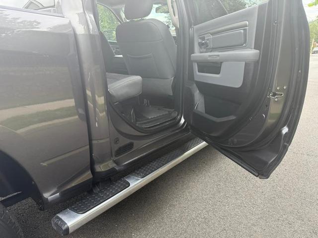 Photo of 2016 Gray RAM 1500