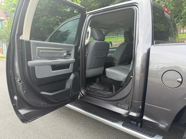 Photo of 2016 Gray RAM 1500