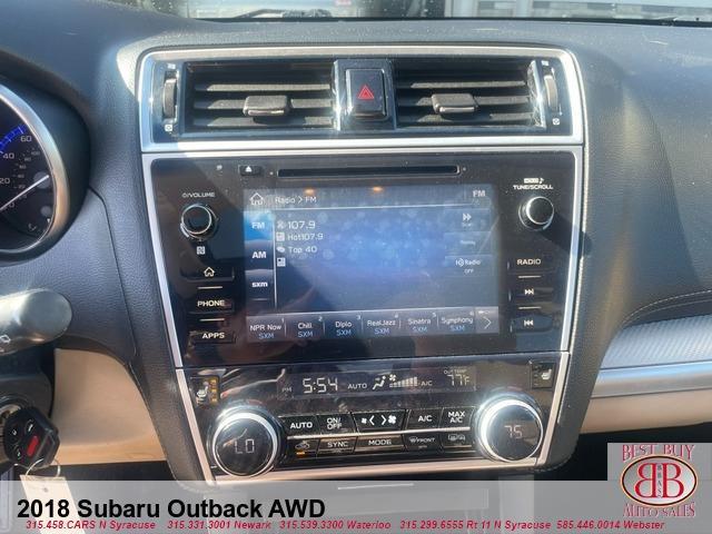 Photo of 2018 White Subaru Outback