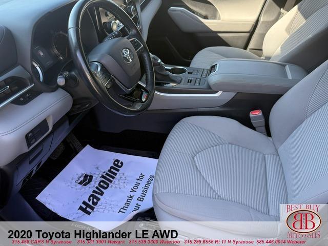 Photo of 2020 Gray Toyota Highlander