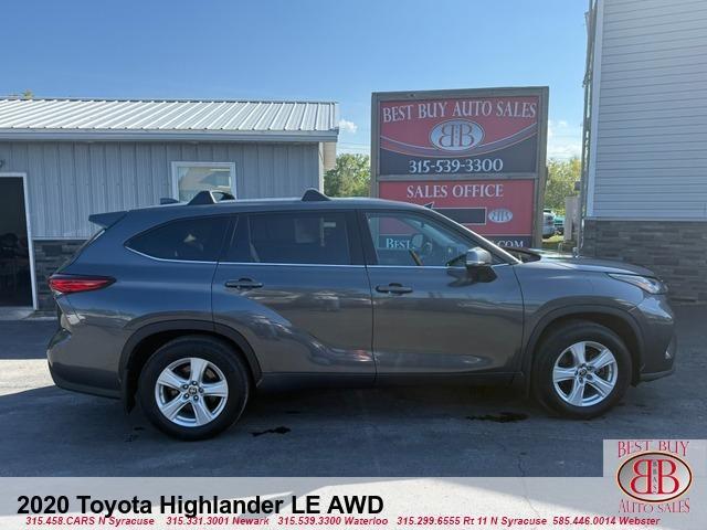 Photo of 2020 Gray Toyota Highlander