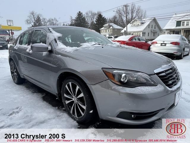 2013 Chrysler 200