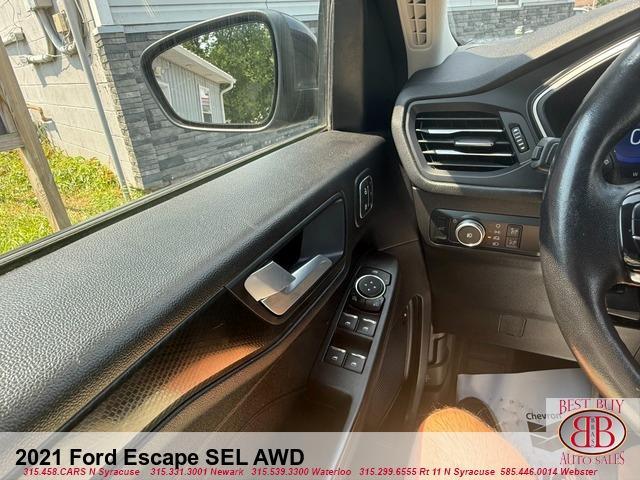 Photo of 2021 Blue Ford Escape