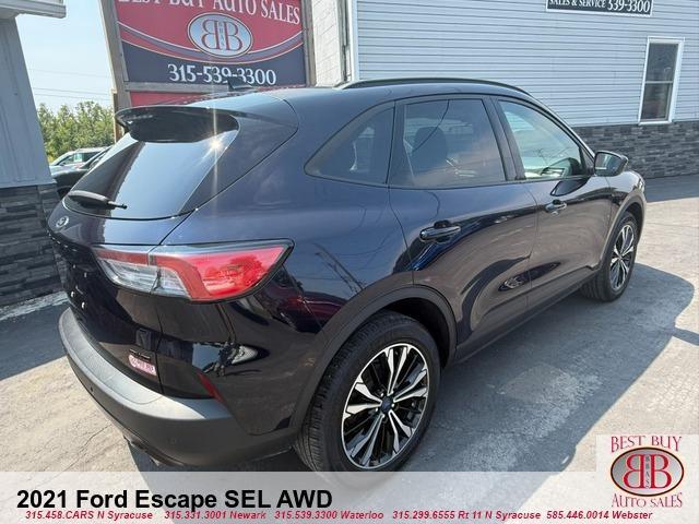 Photo of 2021 Blue Ford Escape