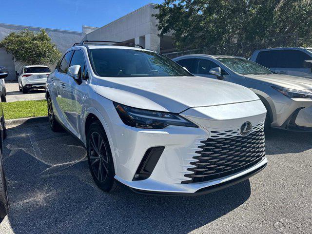 Photo of 2023 Eminent White Pearl Lexus RX 350