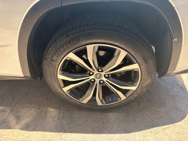 Photo of 2019 Ultra White Lexus RX 350