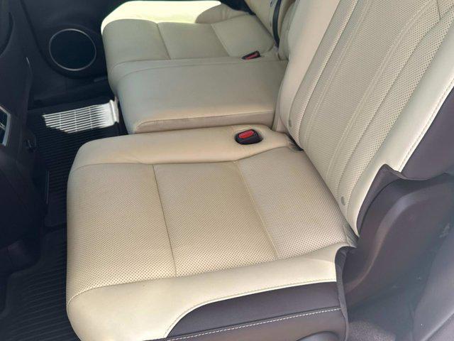 Photo of 2019 Ultra White Lexus RX 350