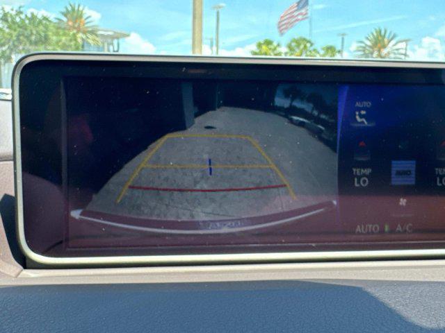 Photo of 2019 Ultra White Lexus RX 350