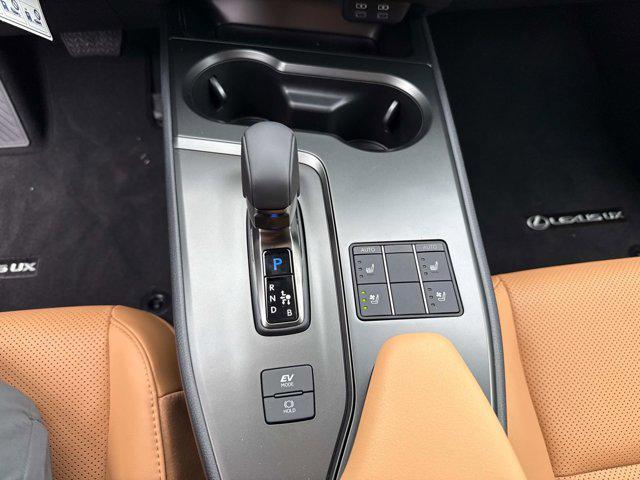 Photo of 2025 Obsidian Lexus UX 300h