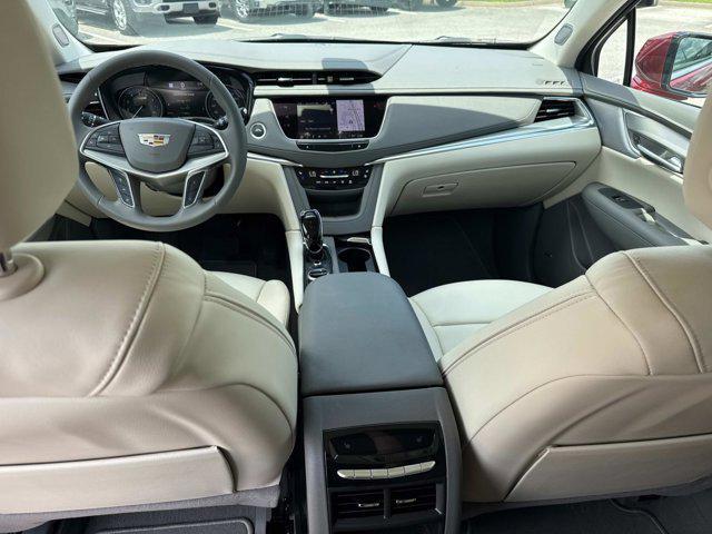 Photo of 2025 Radiant Red Tintcoat Cadillac XT5