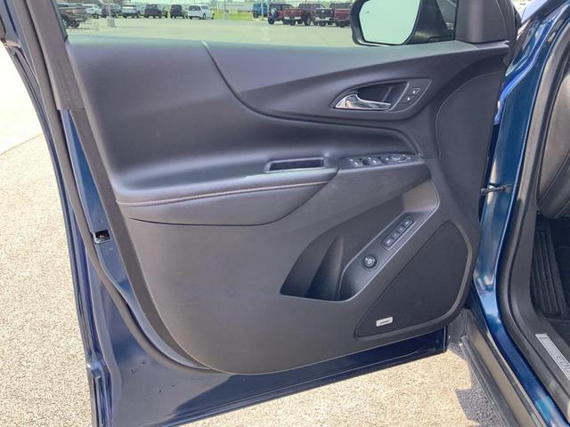 Photo of 2019 Pacific Blue Metallic Chevrolet Equinox