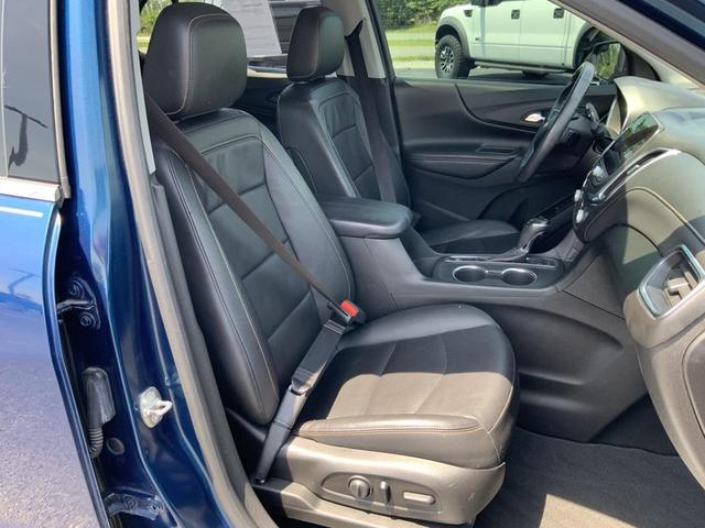 Photo of 2019 Pacific Blue Metallic Chevrolet Equinox