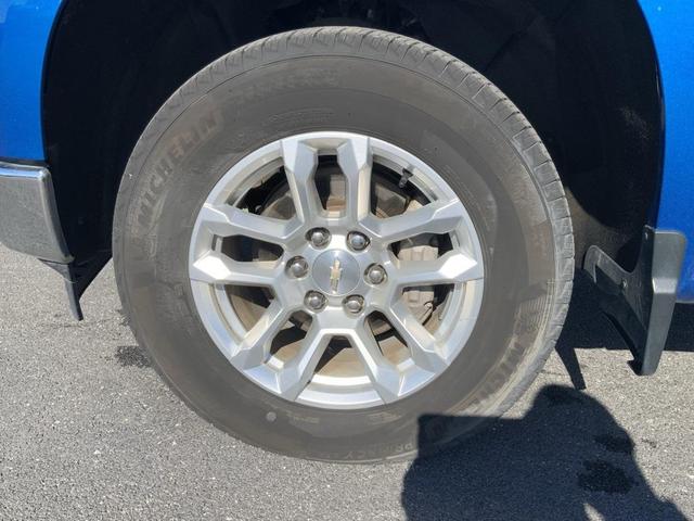 Photo of 2023 Glacier Blue Metallic Chevrolet Silverado 1500