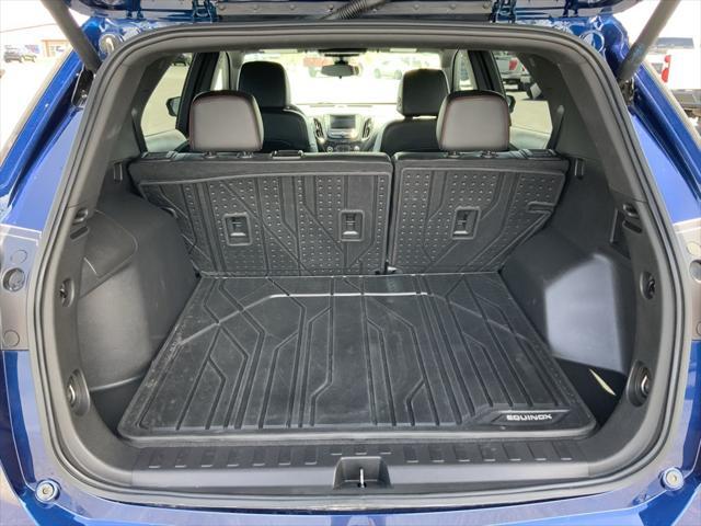 Photo of 2022 Blue Glow Metallic Chevrolet Equinox