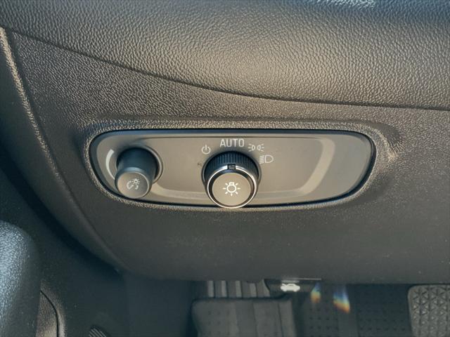 Photo of 2022 Blue Glow Metallic Chevrolet Equinox
