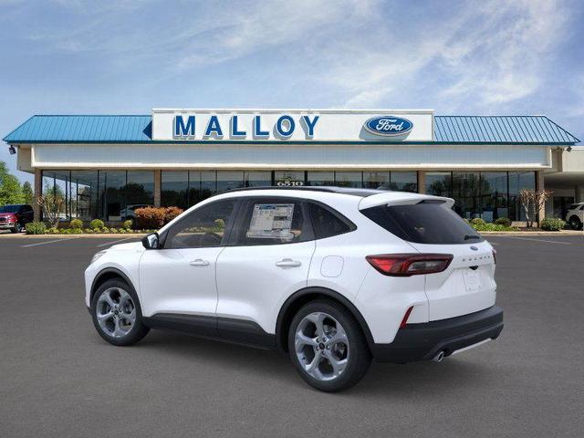 Photo of 2025 Star White Ford Escape