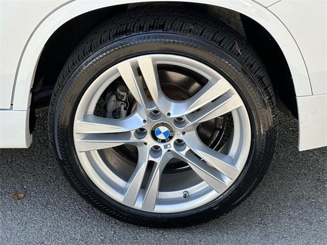 Photo of 2015 Alpine White BMW X1