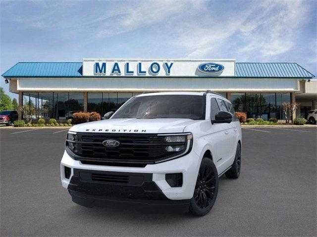 Photo of 2025 Star White Ford Expedition