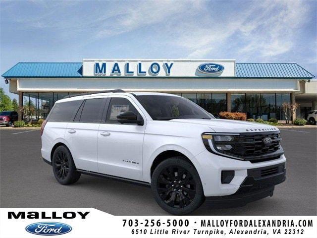 Photo of 2025 Star White Ford Expedition