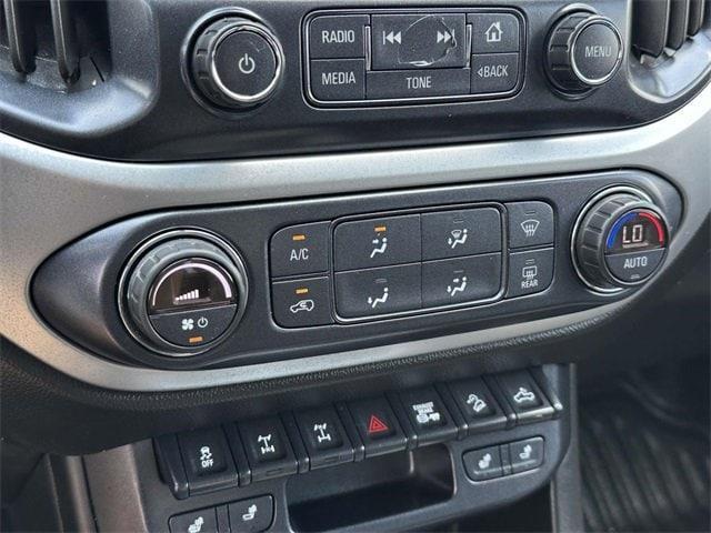 Photo of 2017 Silver Ice Metallic Chevrolet Colorado
