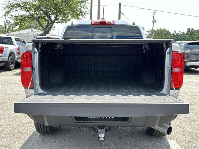 Photo of 2017 Silver Ice Metallic Chevrolet Colorado