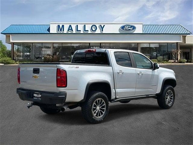 Photo of 2017 Silver Ice Metallic Chevrolet Colorado