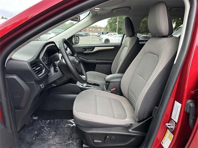 Photo of 2022 Rapid Red Metallic Tinted Clearcoat Ford Escape