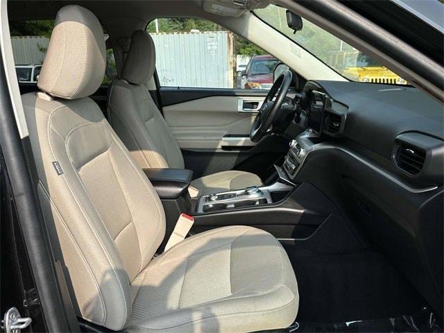 Photo of 2022 Agate Black Metallic Ford Explorer