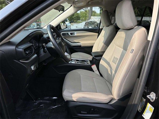 Photo of 2022 Agate Black Metallic Ford Explorer