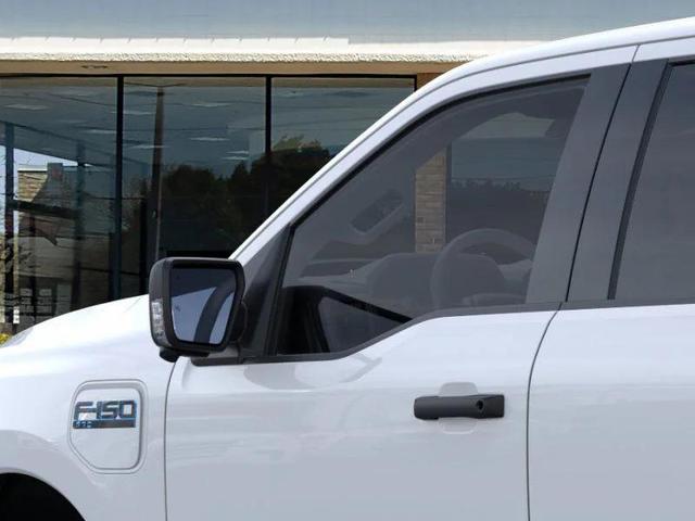 Photo of 2025 Oxford White Ford F-150 Lightning