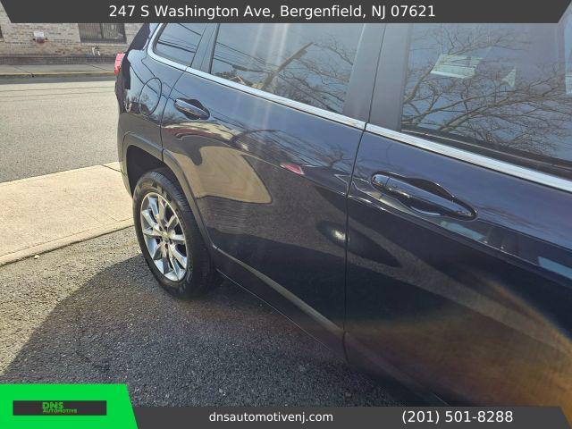 Photo of 2014  Jeep Cherokee