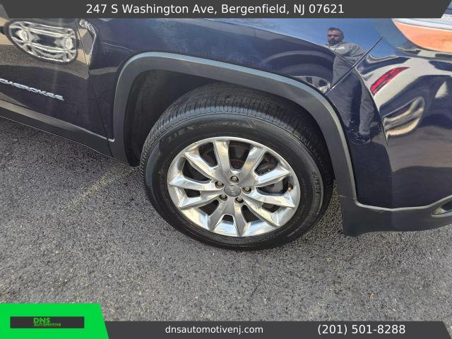 Photo of 2014  Jeep Cherokee